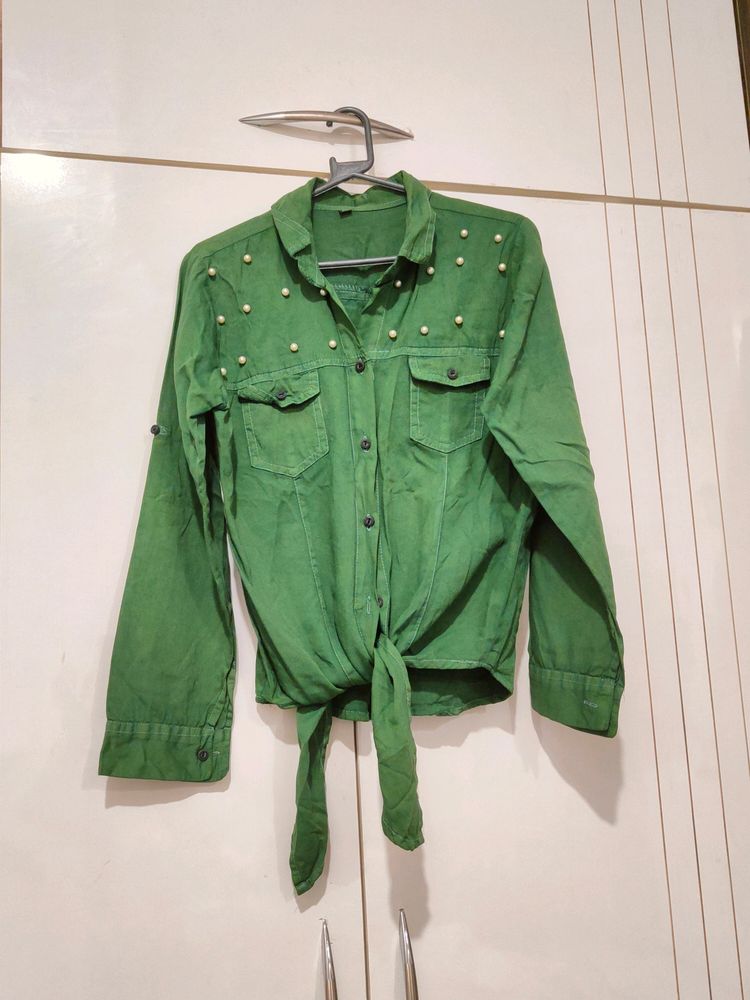 Shirt With Waist Knot