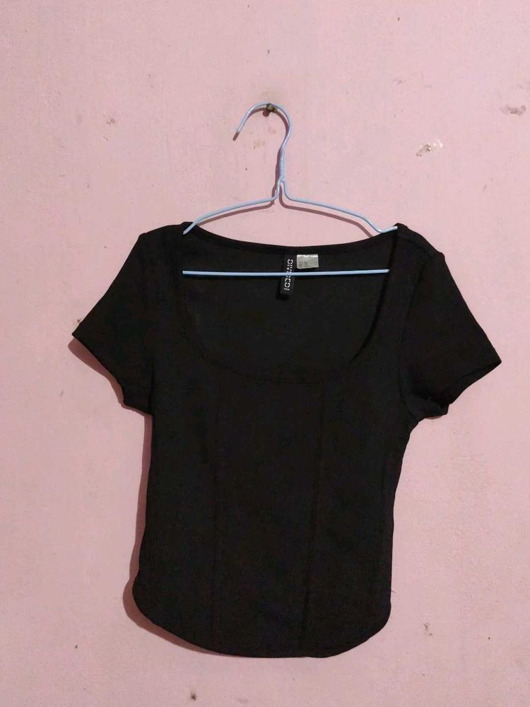 Chic Black Fitted Top