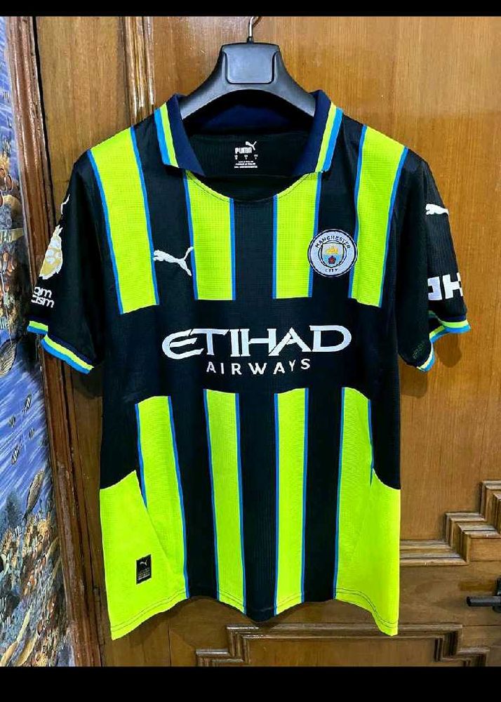 MANCHESTER CITY JERSEY ARSENAL SHORTS COMBO