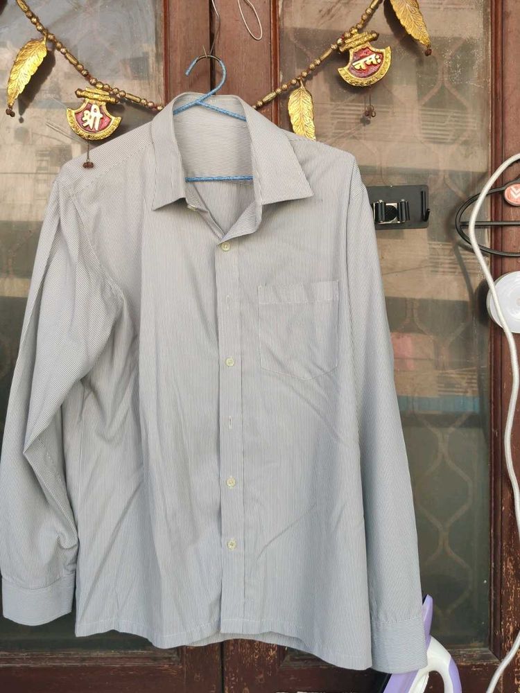 Men&#39;s Casual Shirt