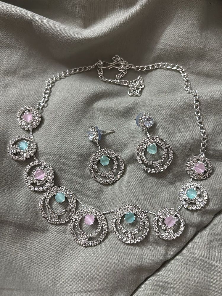 Silver Rhinestone Necklace &amp; Earring Set