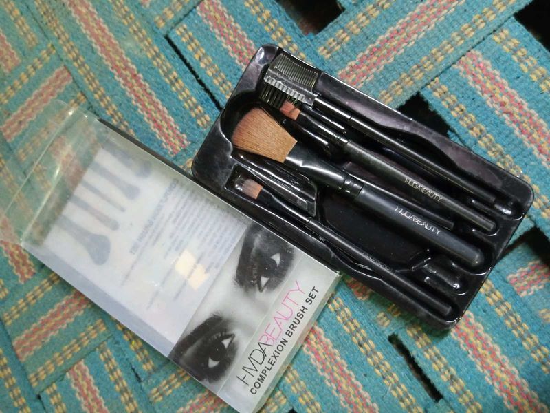 Huda Beauty Brush Set