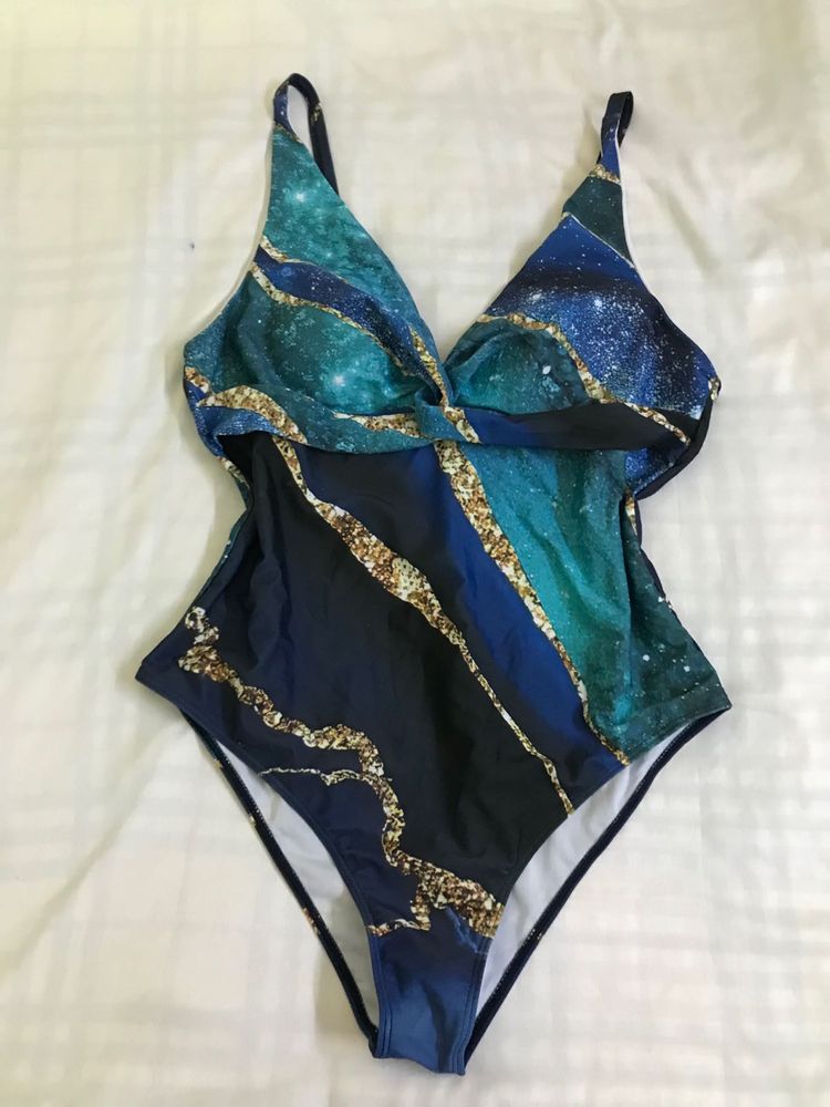 Stylish One Piece Swimsuit Fits M-L