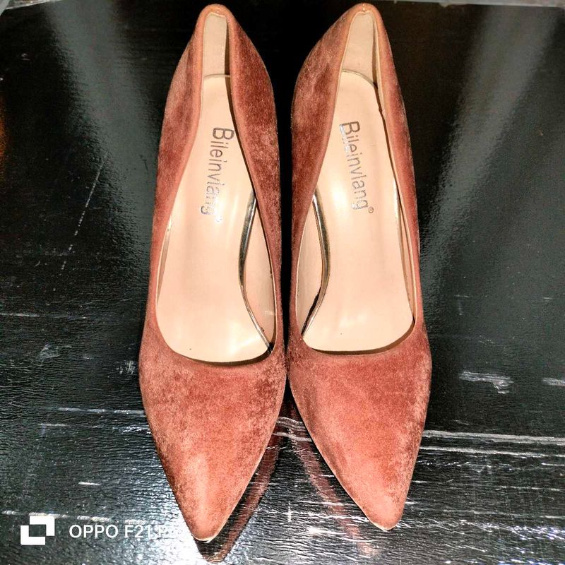 Suede Mauve Heels