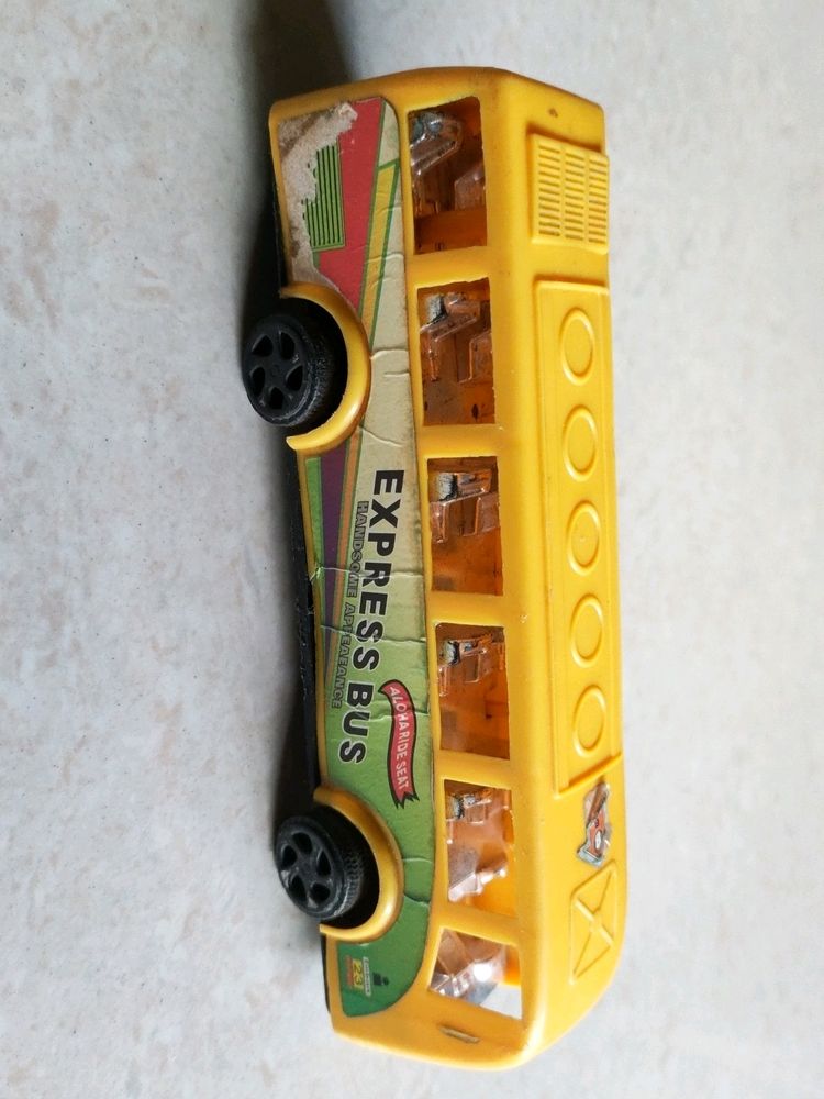 Small Extensively Used Bus Toy 2 Pieces