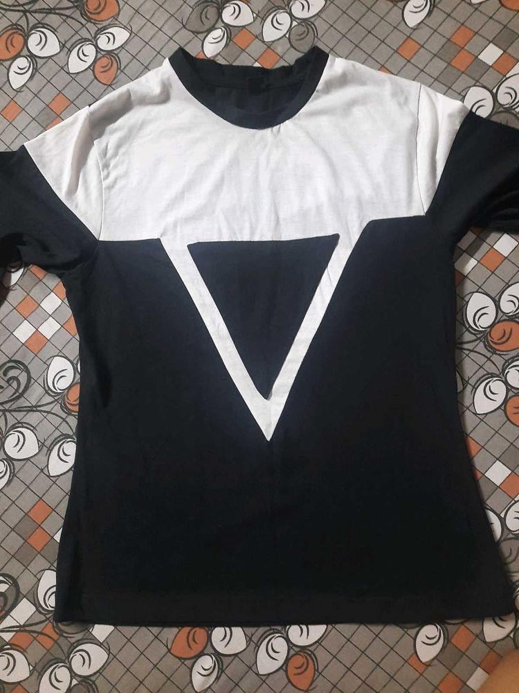 Beautiful Black And White Color Full Sleeve Shirt