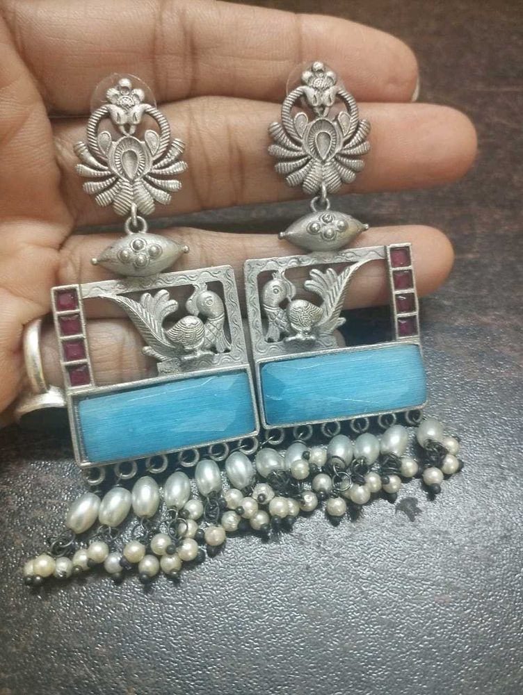 Vintage-Style Silver Tone Dangle Earrings(Absolute