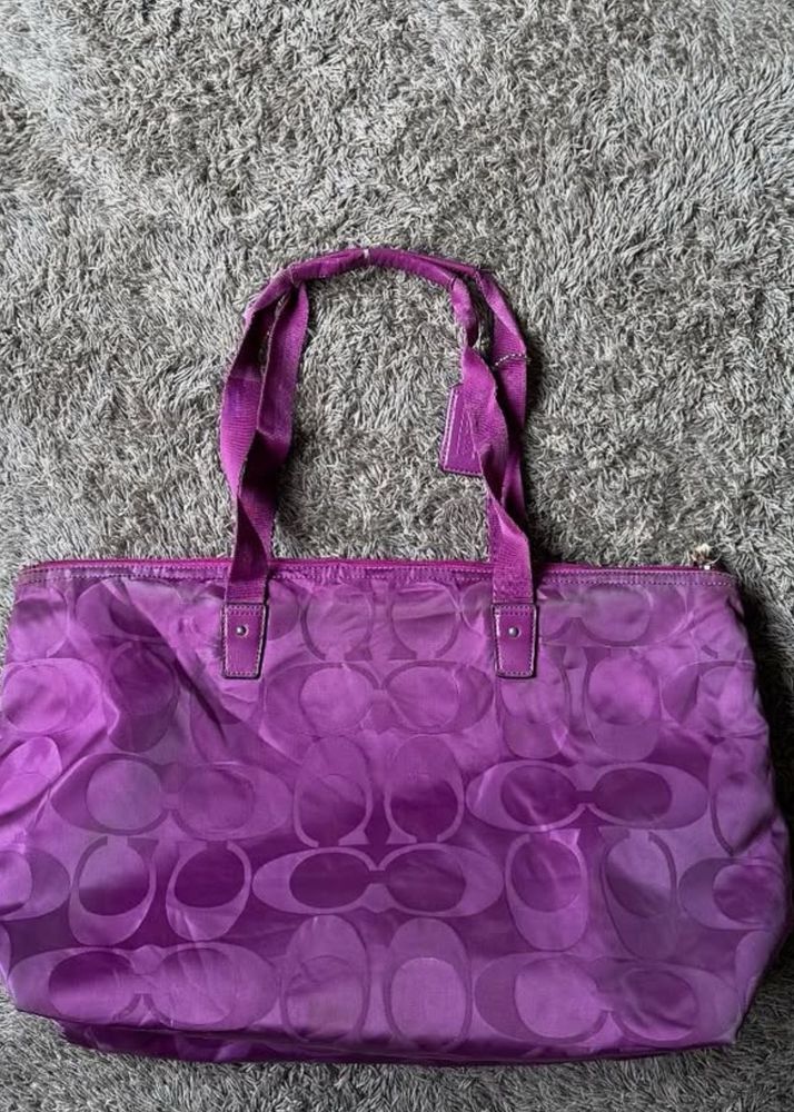 Coach Tote Hobo With Matching CoachMakeup Ki