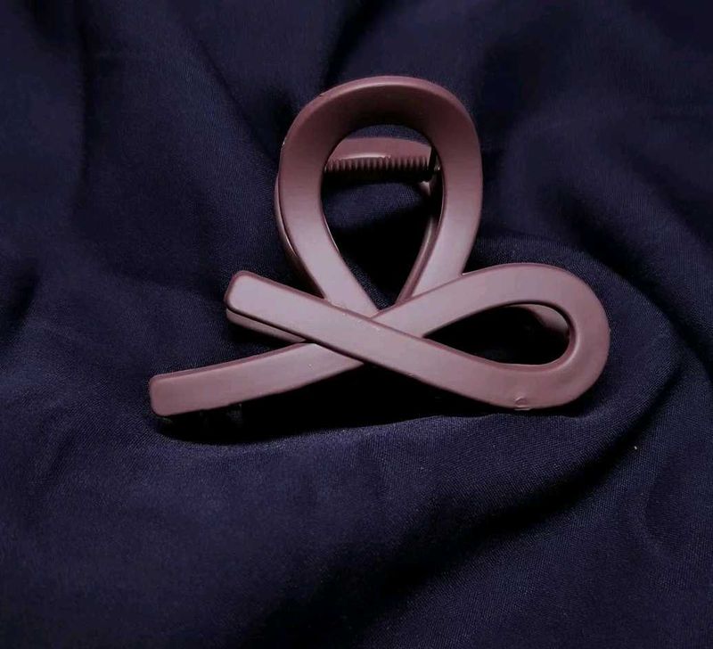 Stylish Hair Claw Clip