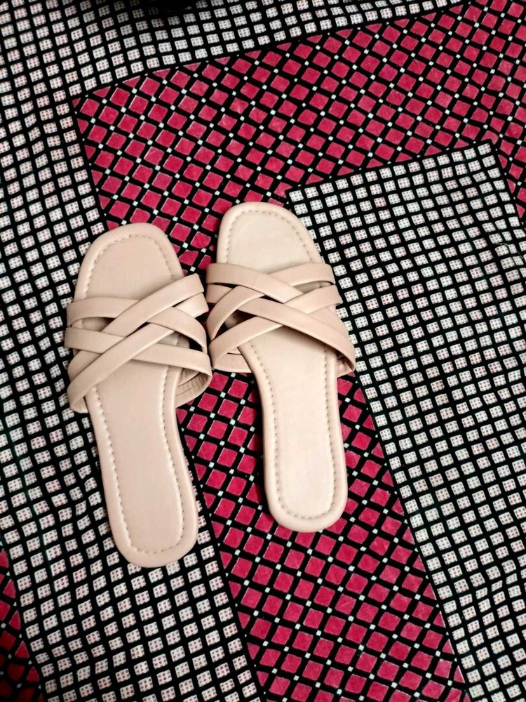 Flat Sandal