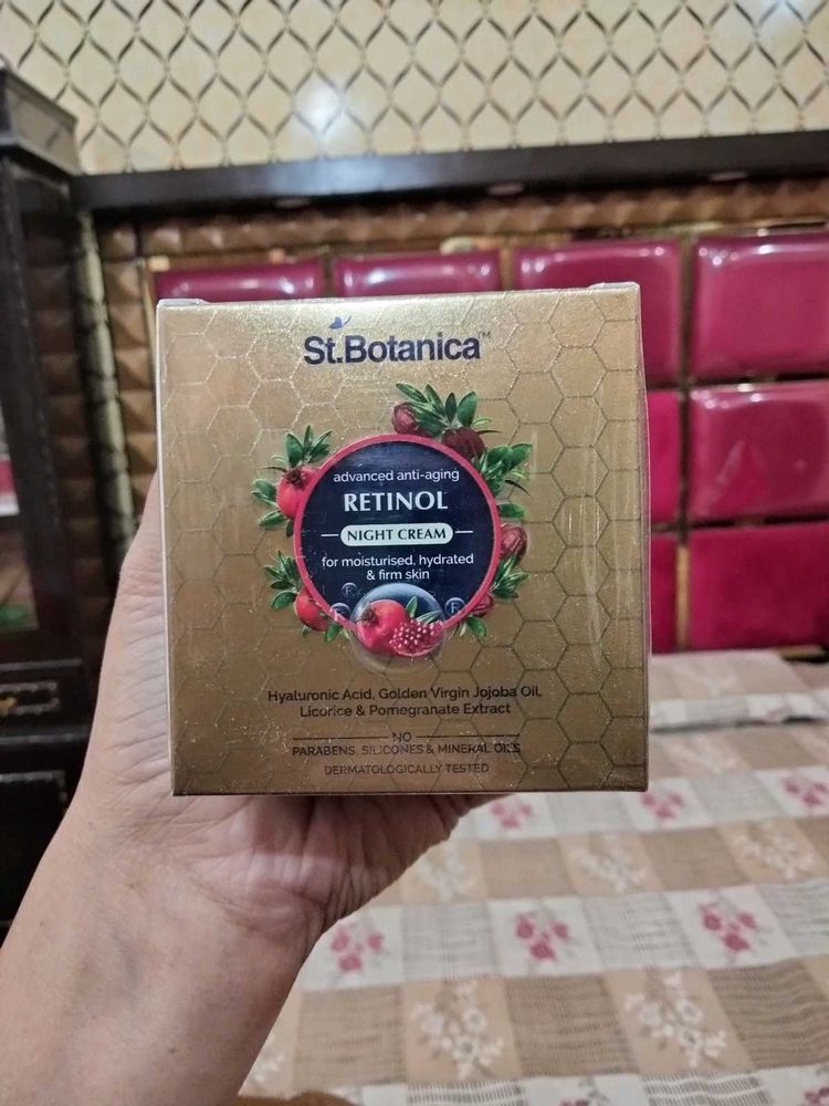 Sealed st.botanica Night Cream