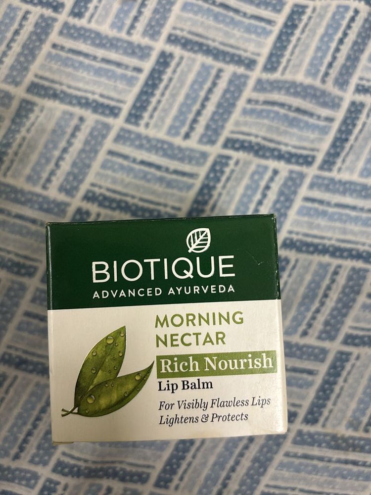 Biotique Morning Nectar Lip Balm