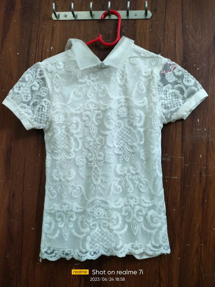 White Lace Top 🌼