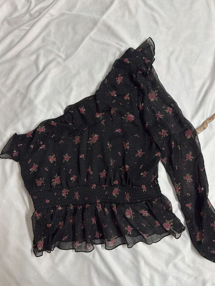 Floral One-Shoulder Top