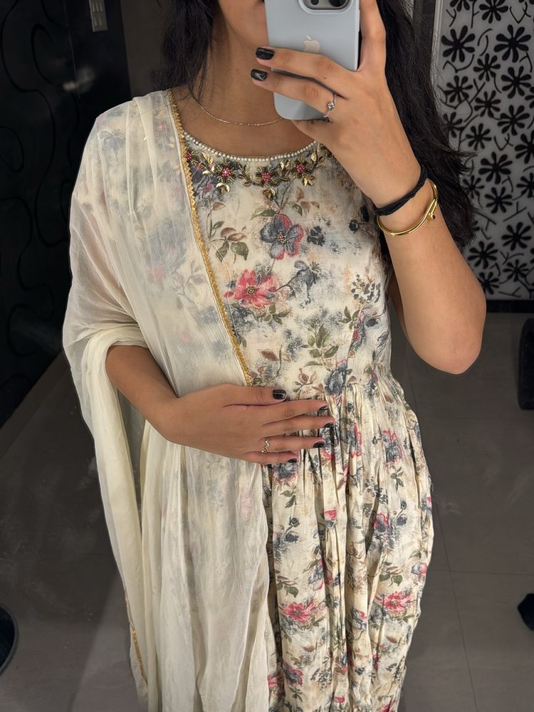S4u Kurti Set With Pants And Duppata