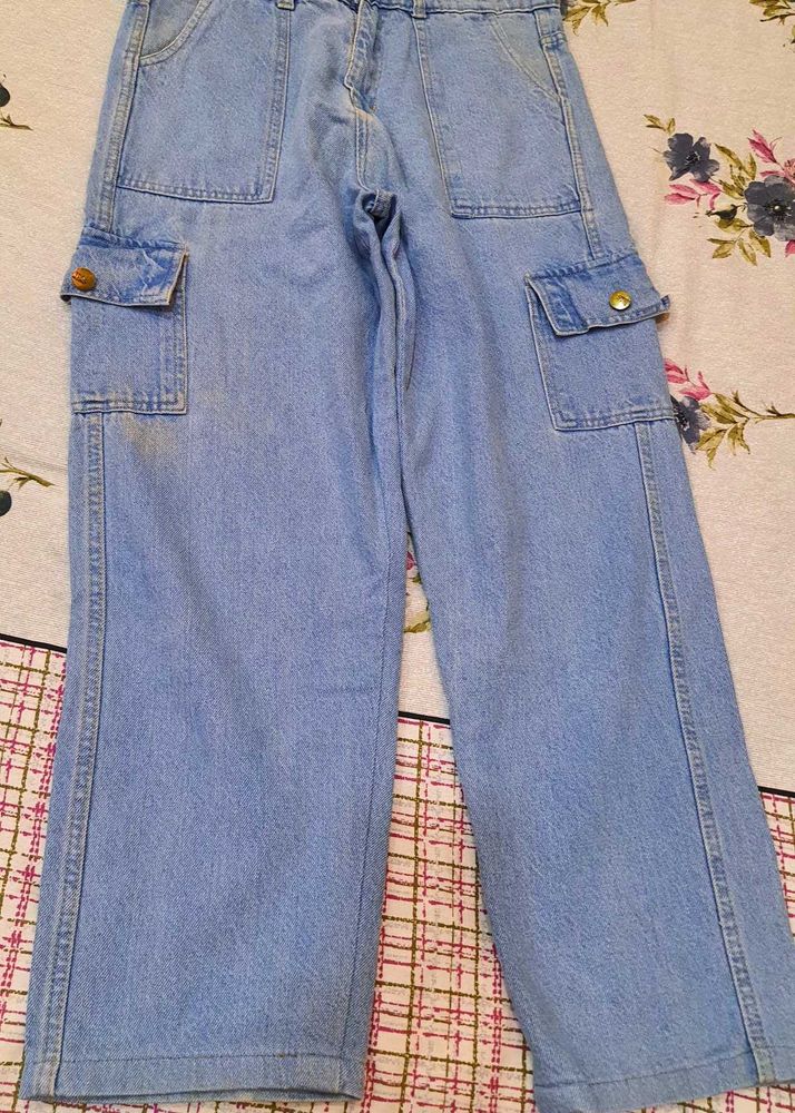 Ice Blue Light Wash Cargo Jeans 💕