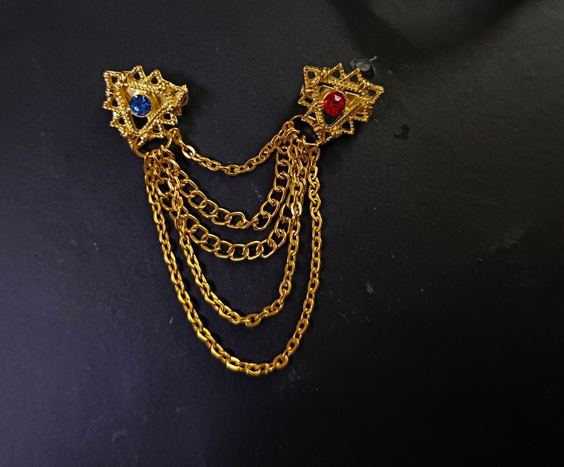 Collar Pinup &#39;Bejeweled Stars&#39; In Gold