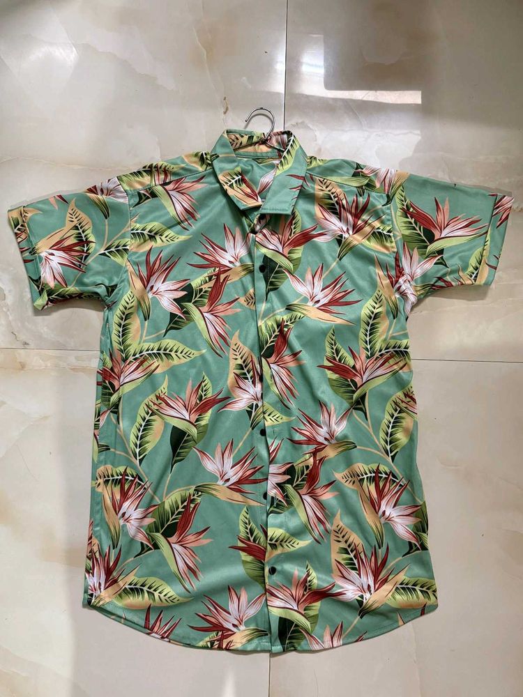 Floral Print Shirt Of Half Sleeves
