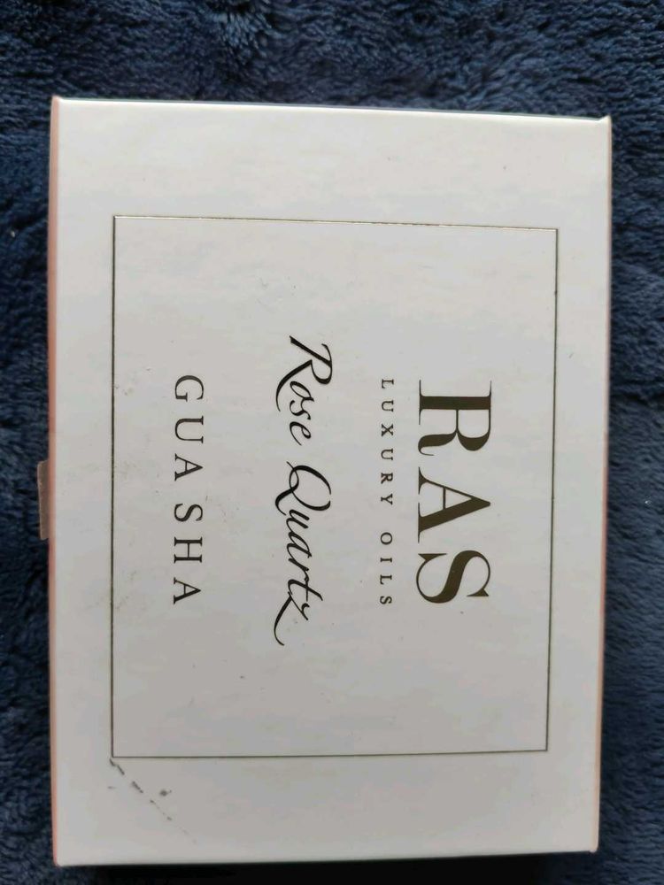 Ras Luxury Oils Rose Quartz Gua Sha