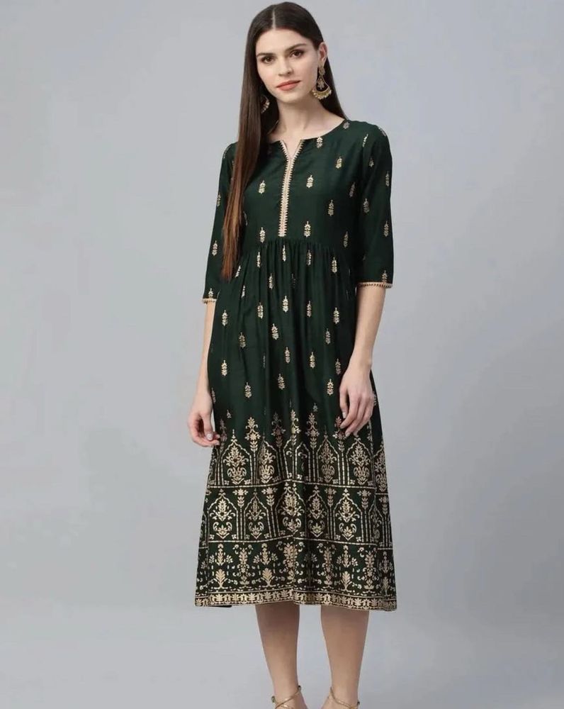 Elegant Green &amp; Gold Anarkali Kurta