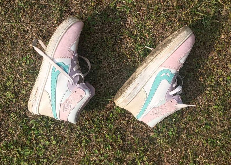 Pastel High Top Sneakers (Wore Only Once‼️)