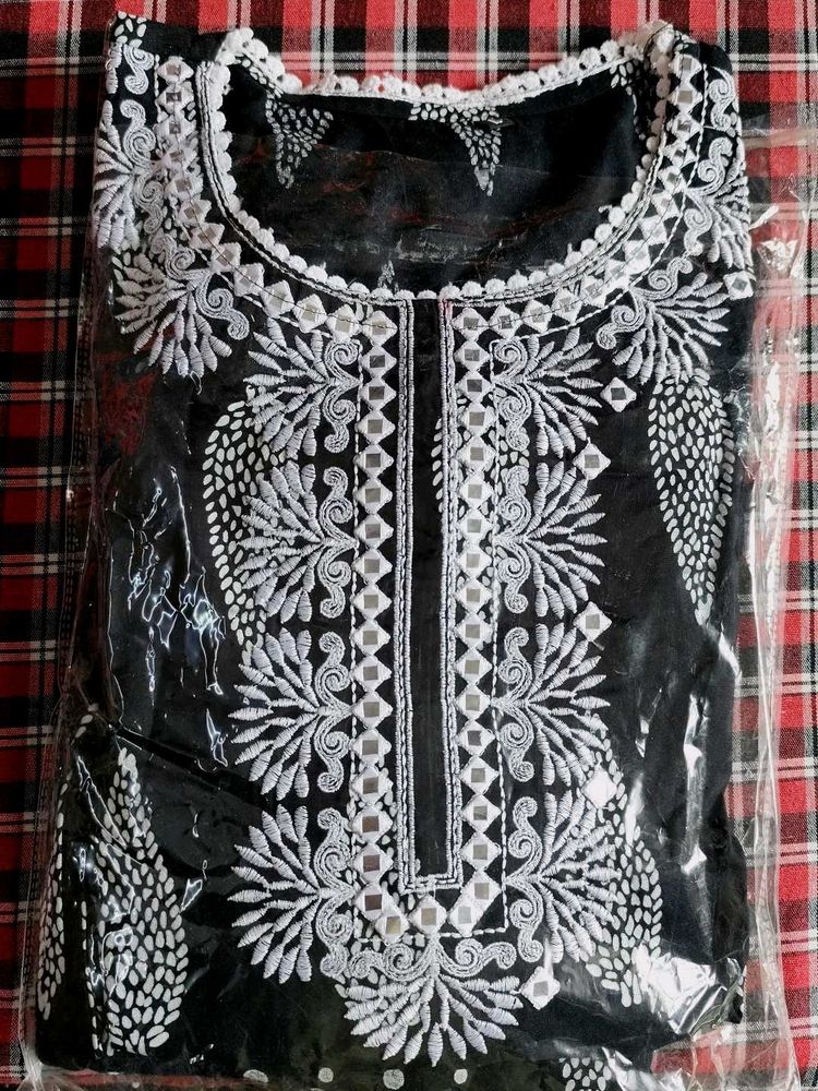 Black Embroidered Kurta set