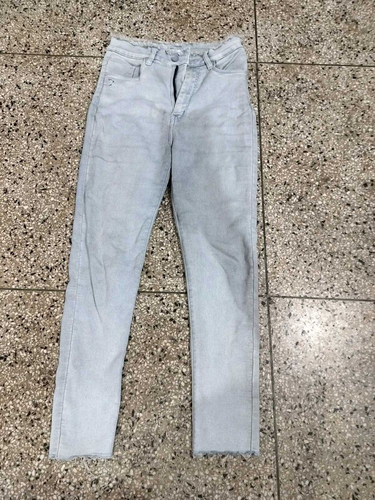 Light Wash Denim Jeans