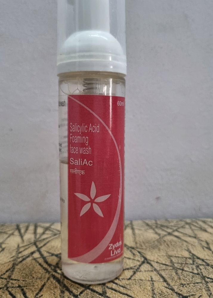 Salicylic Acid Foaming Face Wash | SaliAc