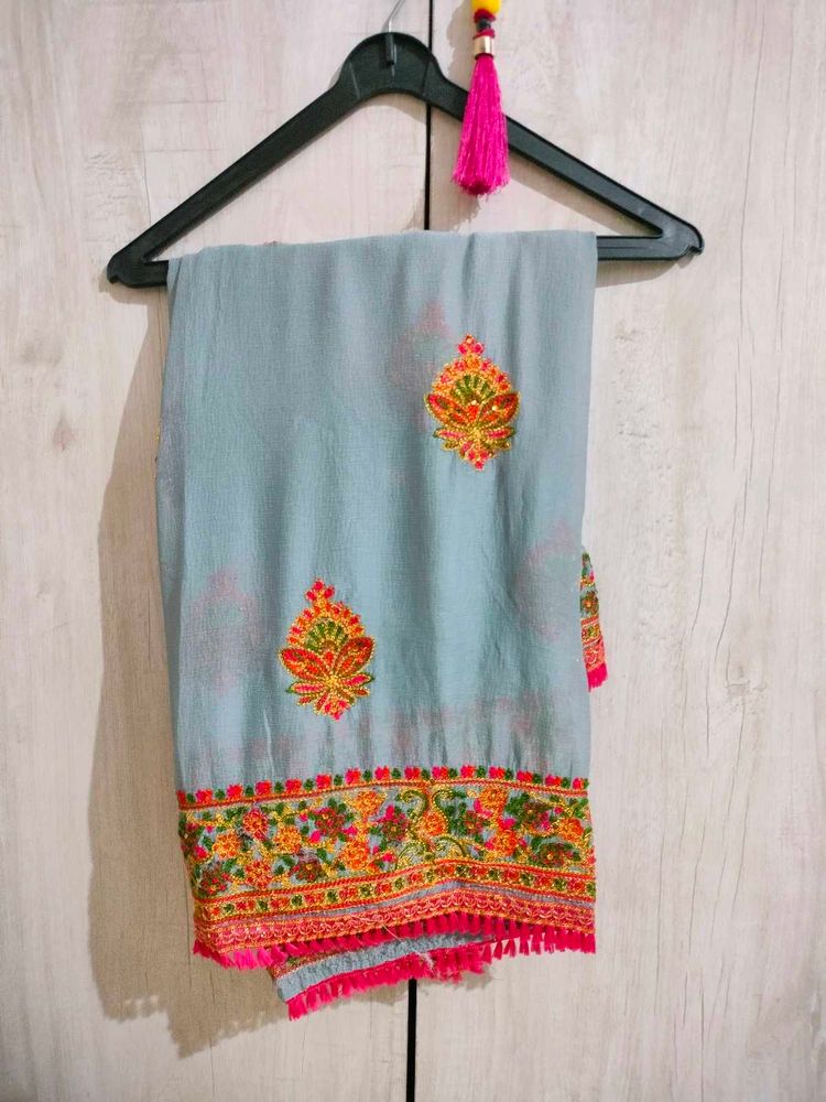 Elegant Embroidered Dupatta ✨