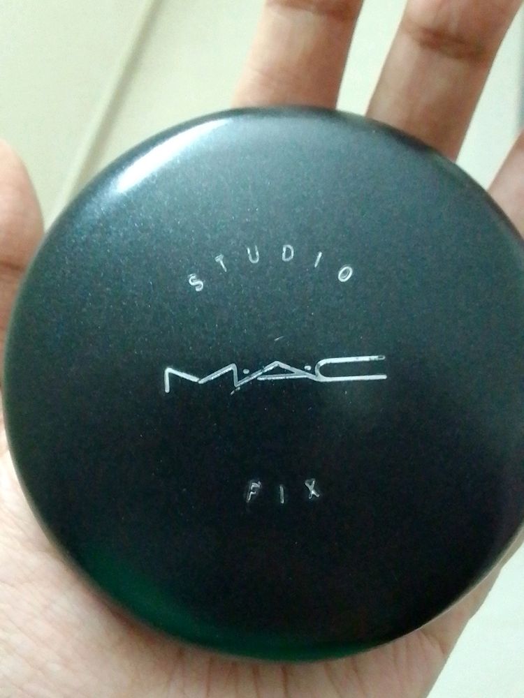 Mac Compact Powder NC 40