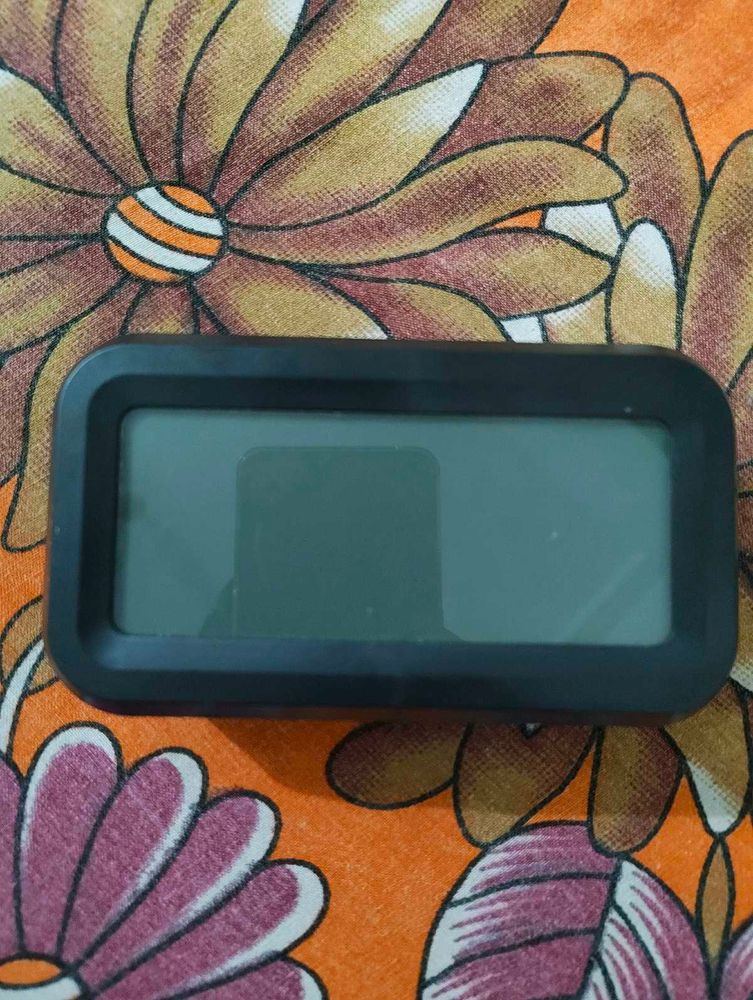Digital Alarm Clock with Temperature