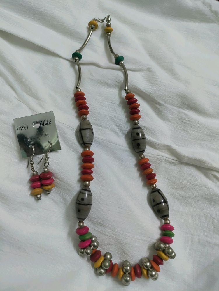Neckpiece