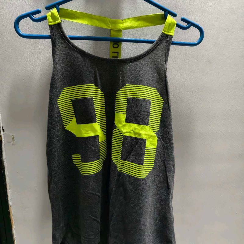 Hot Tank Top- Sporty Look
