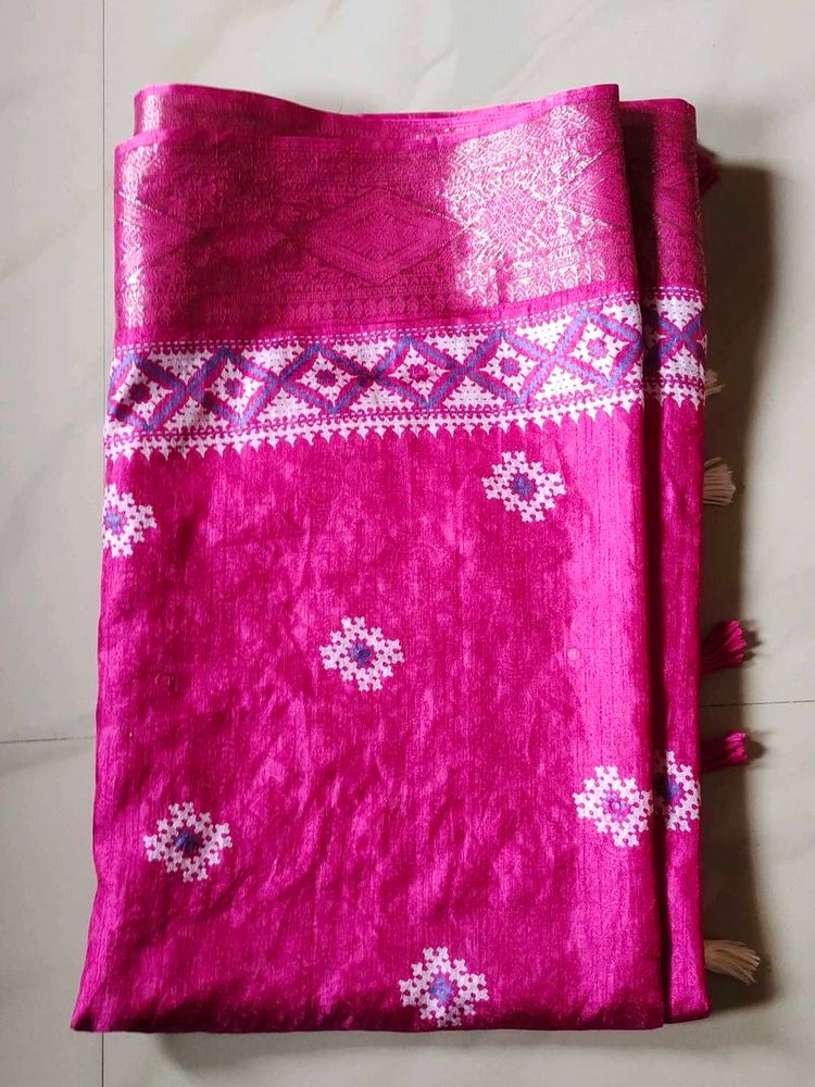 Beautiful 😍 rose 💕 colour saree 😘