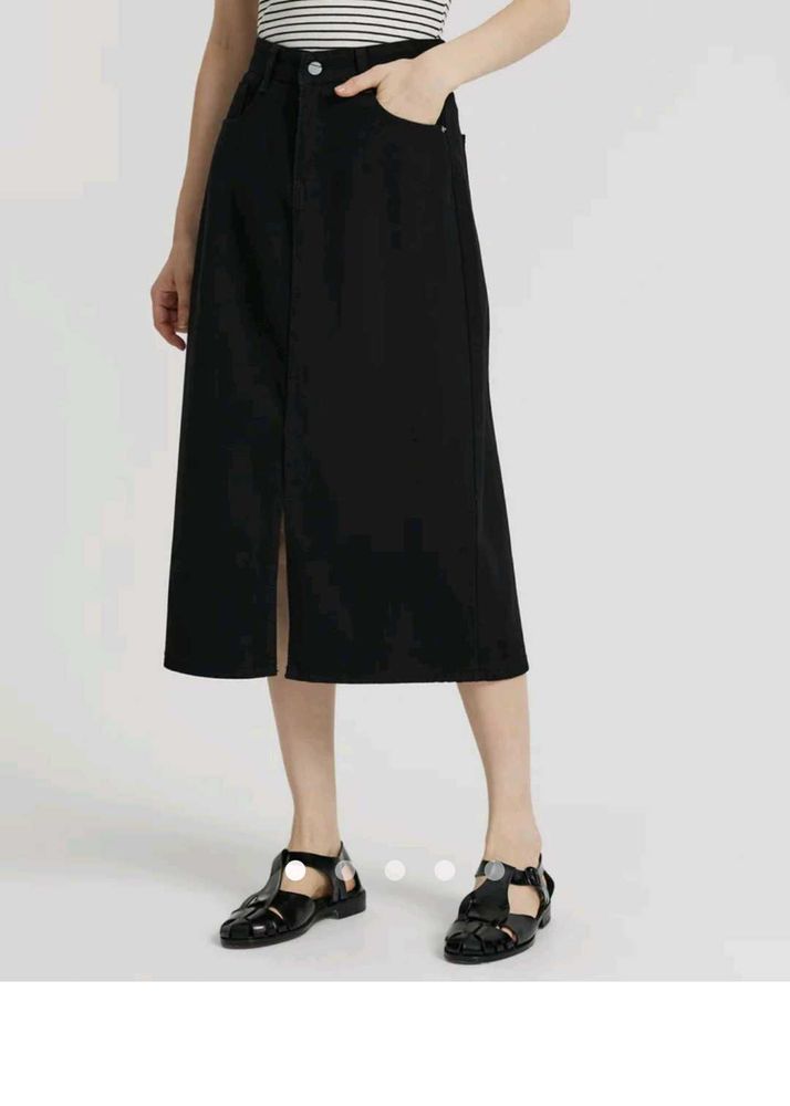 Slit Black A_ Line Skirt ( Also A Free Gift) 🎁