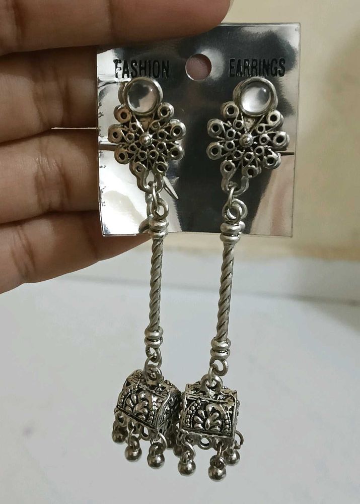 Silver  dolii Jhumka Earrings