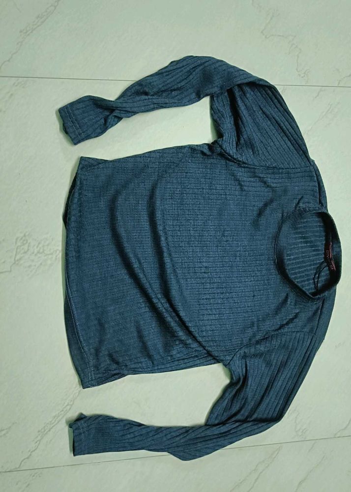 Stylish Blue Long Sleeve Top