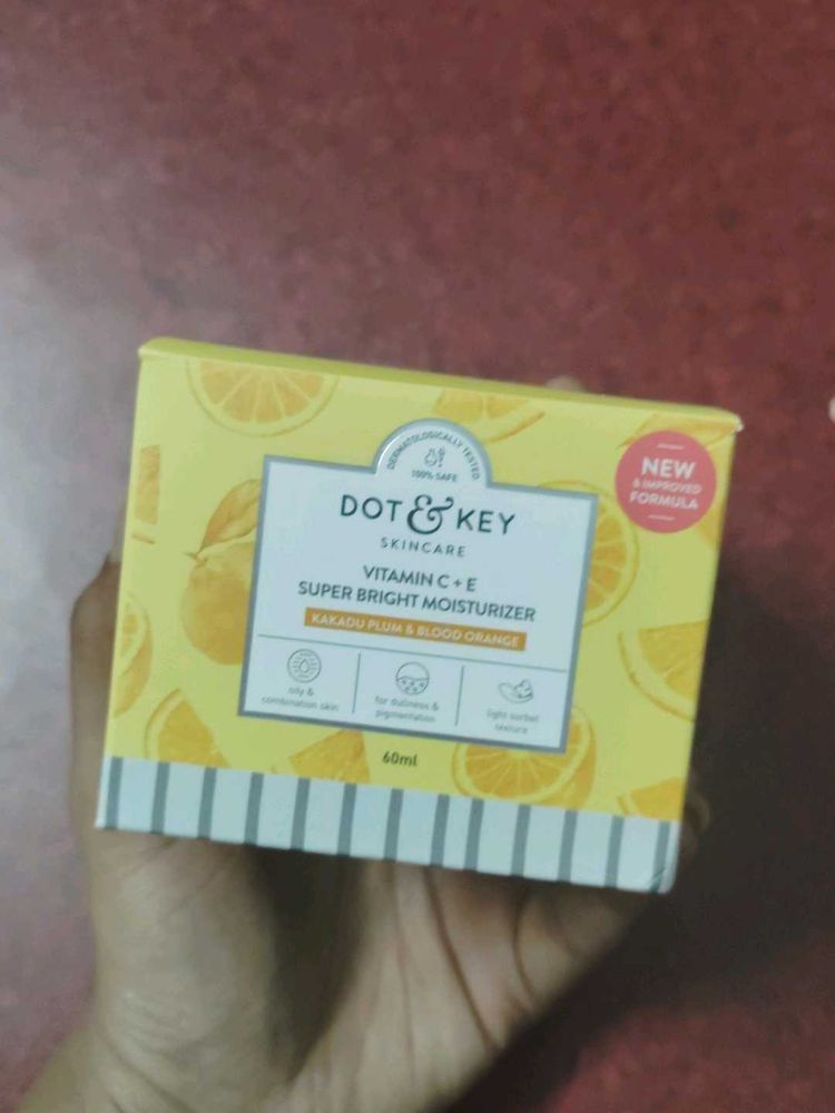 Dot &amp; Key Moisturizer
