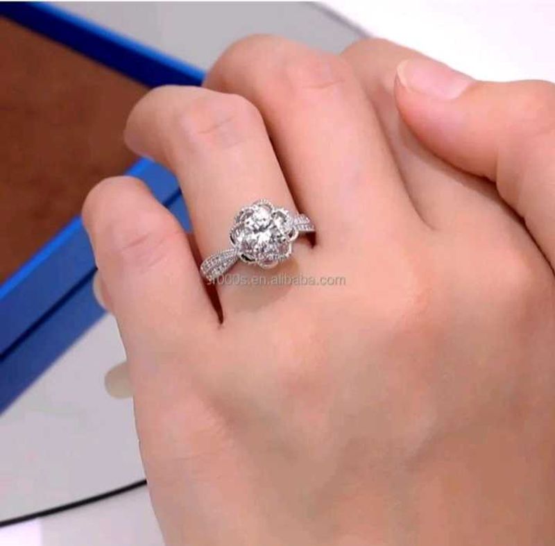 Sparkling Silver anti-tarnish Ring