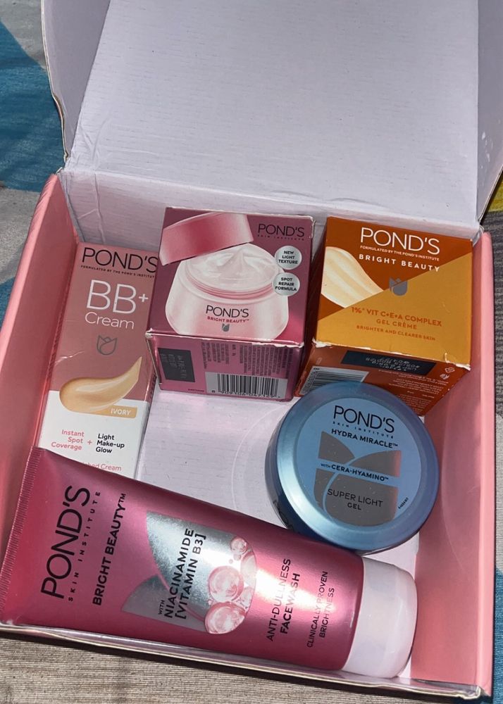Pond&#39;s Skincare Set Facewash Moisturiser