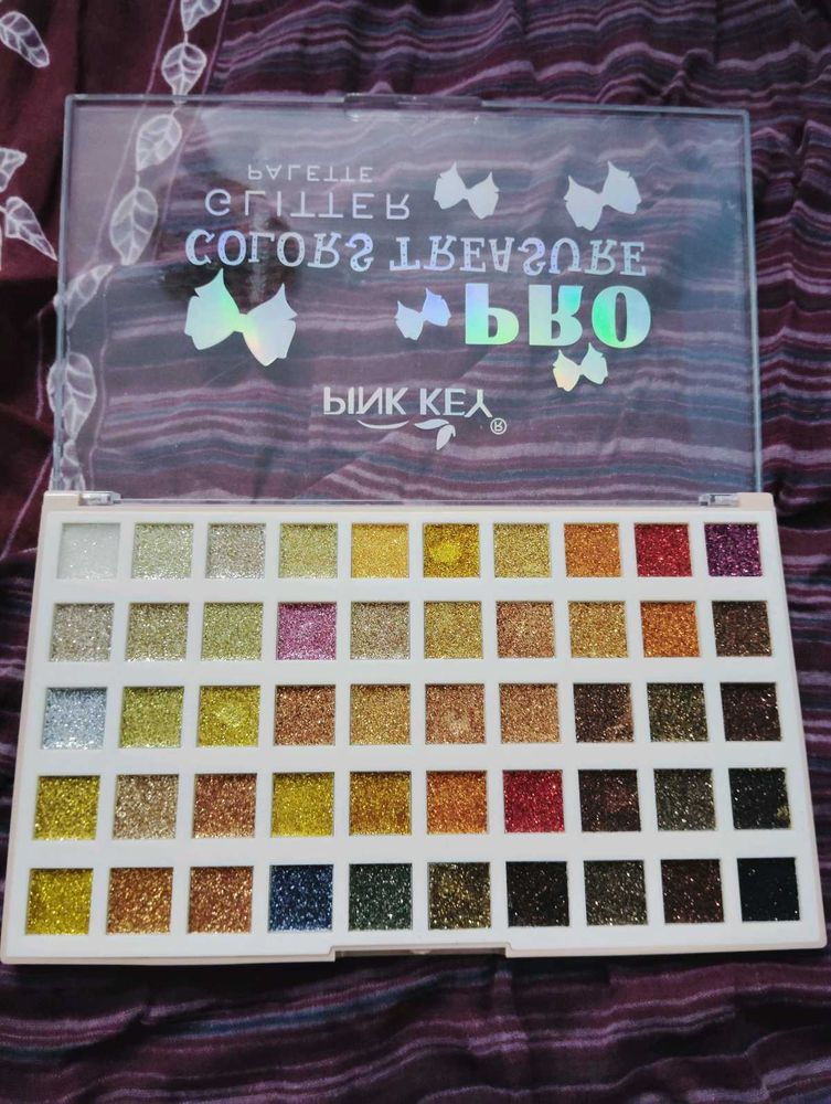 PINK KEY Eyeshadow Palette