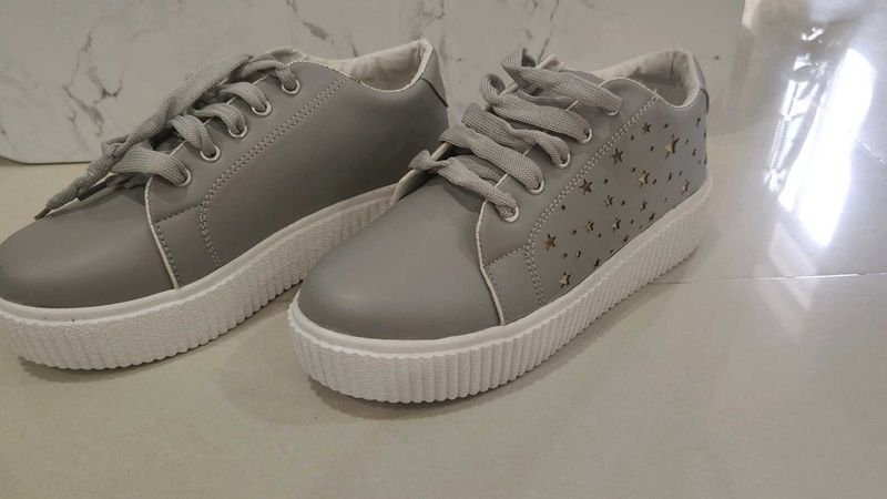 Sneakers For Women