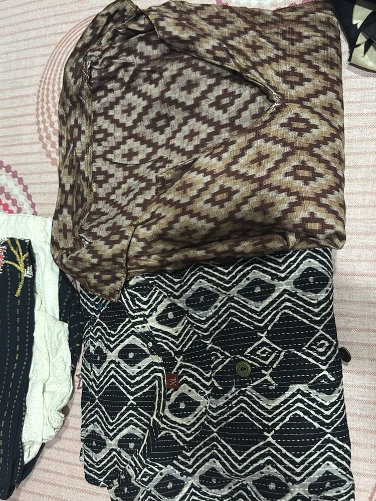 Kurtis In Combo