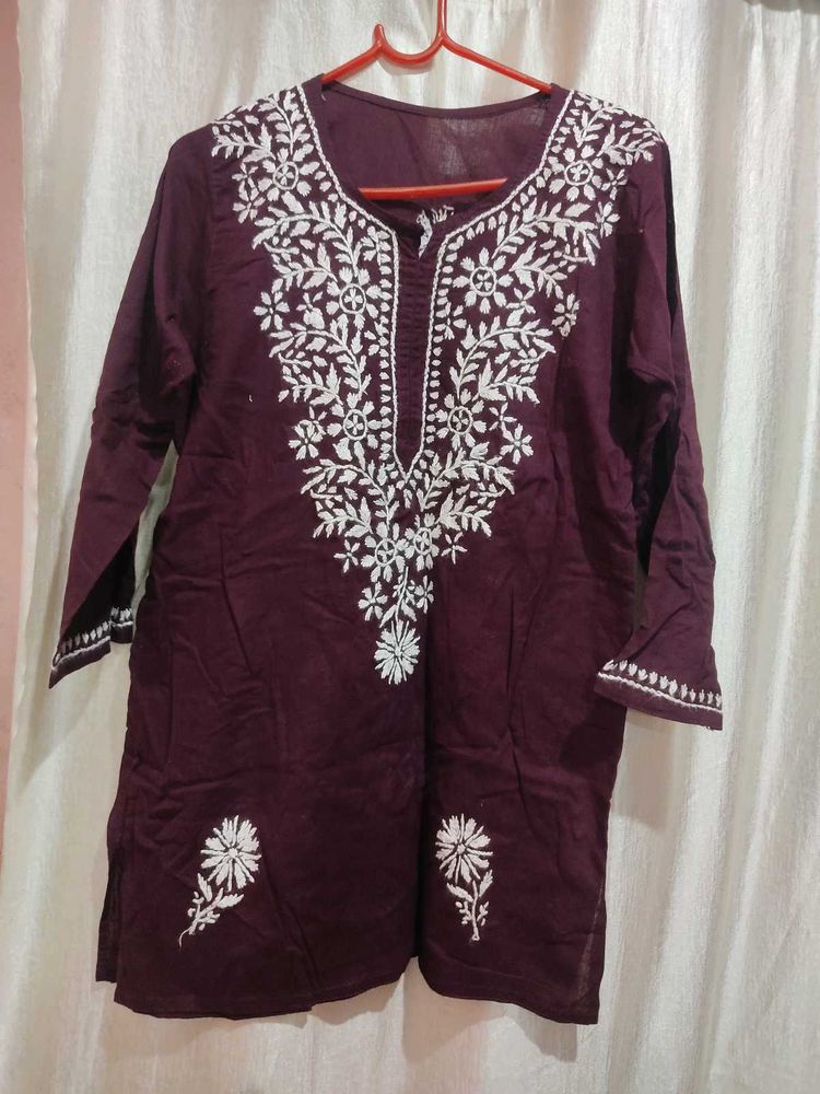 Short Chikankari Kurti