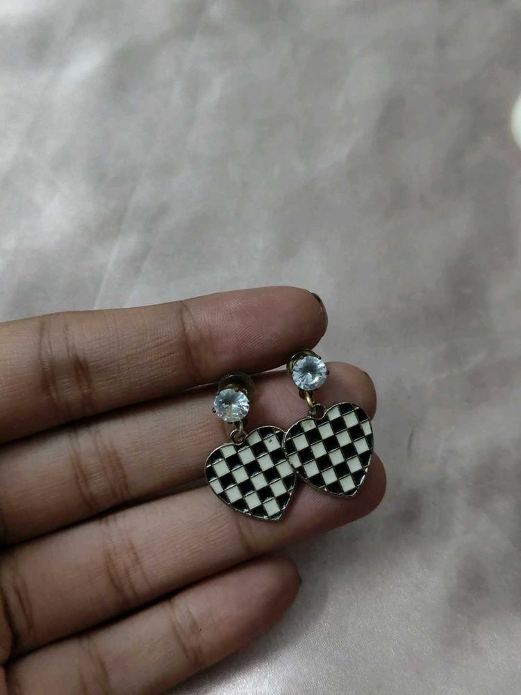 Heart Checkered Earrings