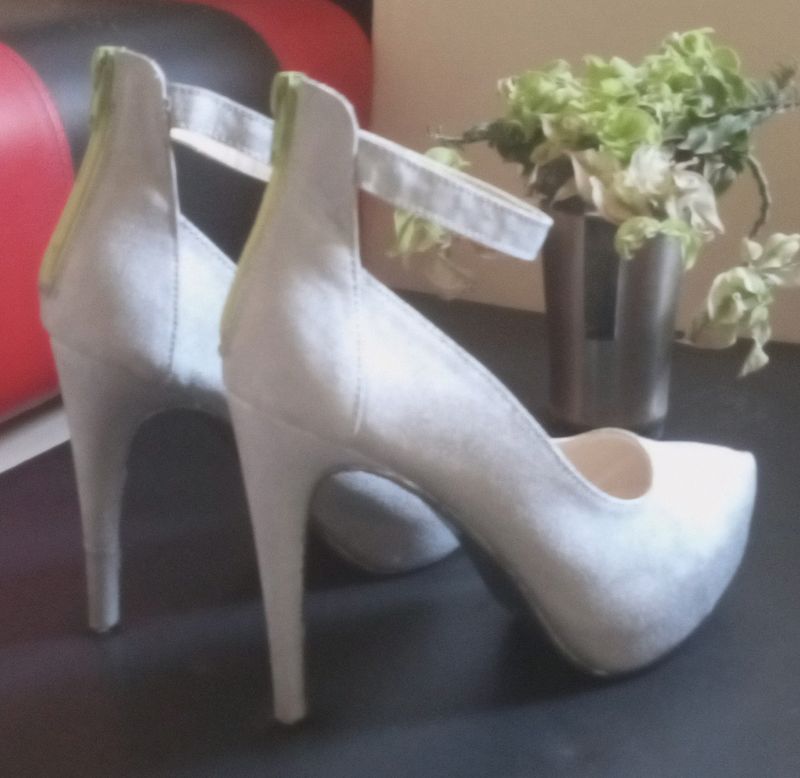 Queen Heels.