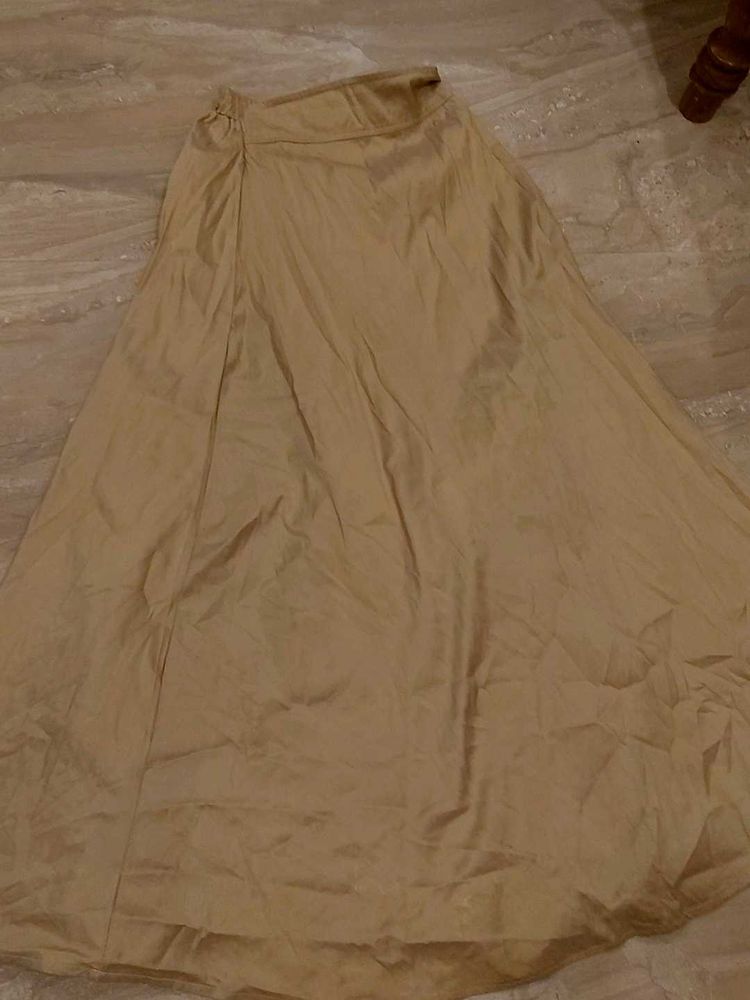 Elegant Gold Maxi Skirt