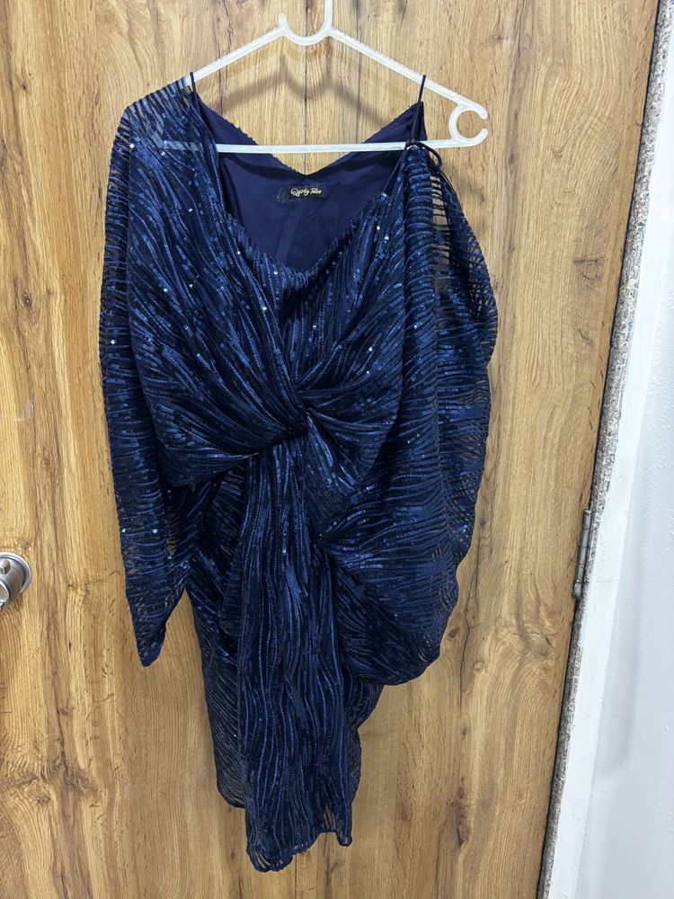 Elegant Blue Sequin Party Dress