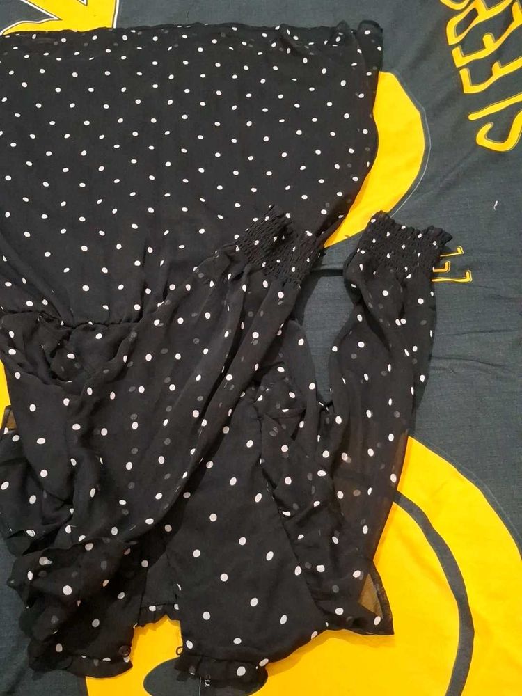 Chic Polka Dot Ruffle Dress