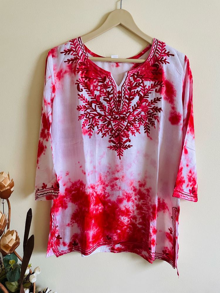 Red Embroidered Kurta